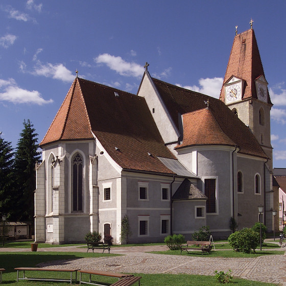 Pfarrkirche außen